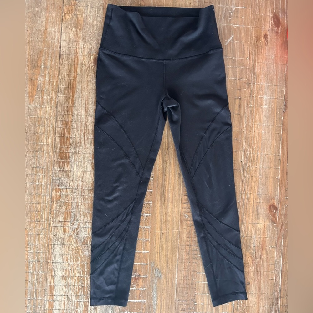 Lululemon IVIVVA girls size 12 leggings